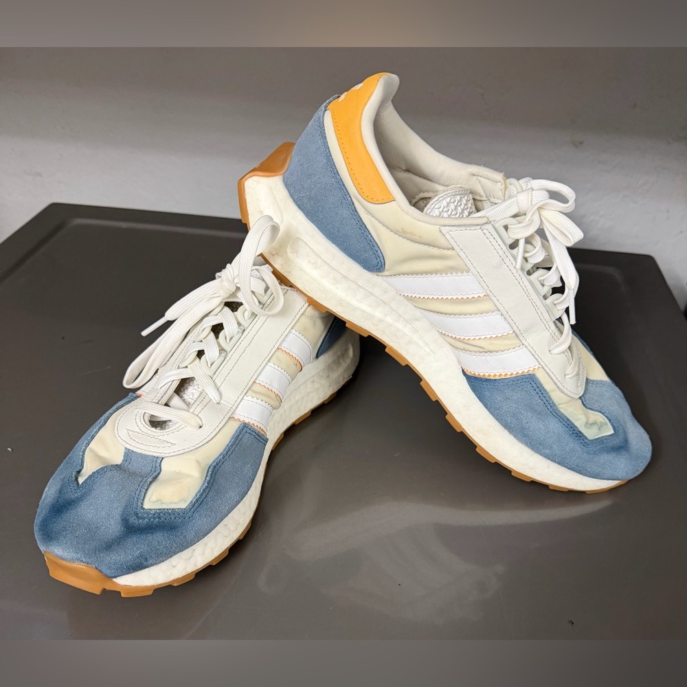 Men's adidas 
Retropy Athletic Shoe - Yellow and light blue size 12
